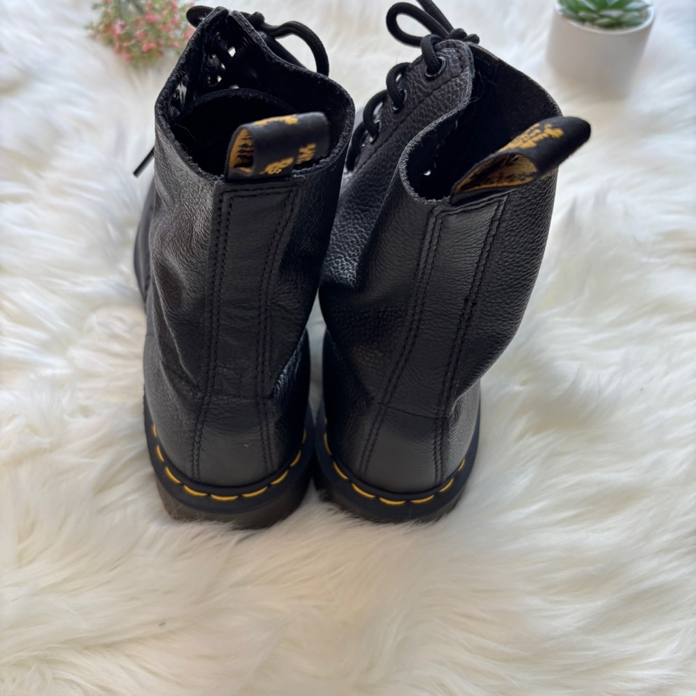 Dr. Martens 1460 Pascal Virginia Leather Lace Up Boots - Picture 7 of 9